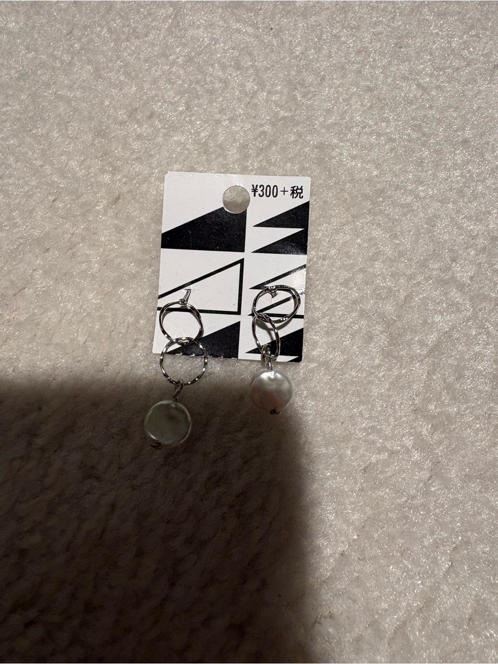 Shell dangle earrings